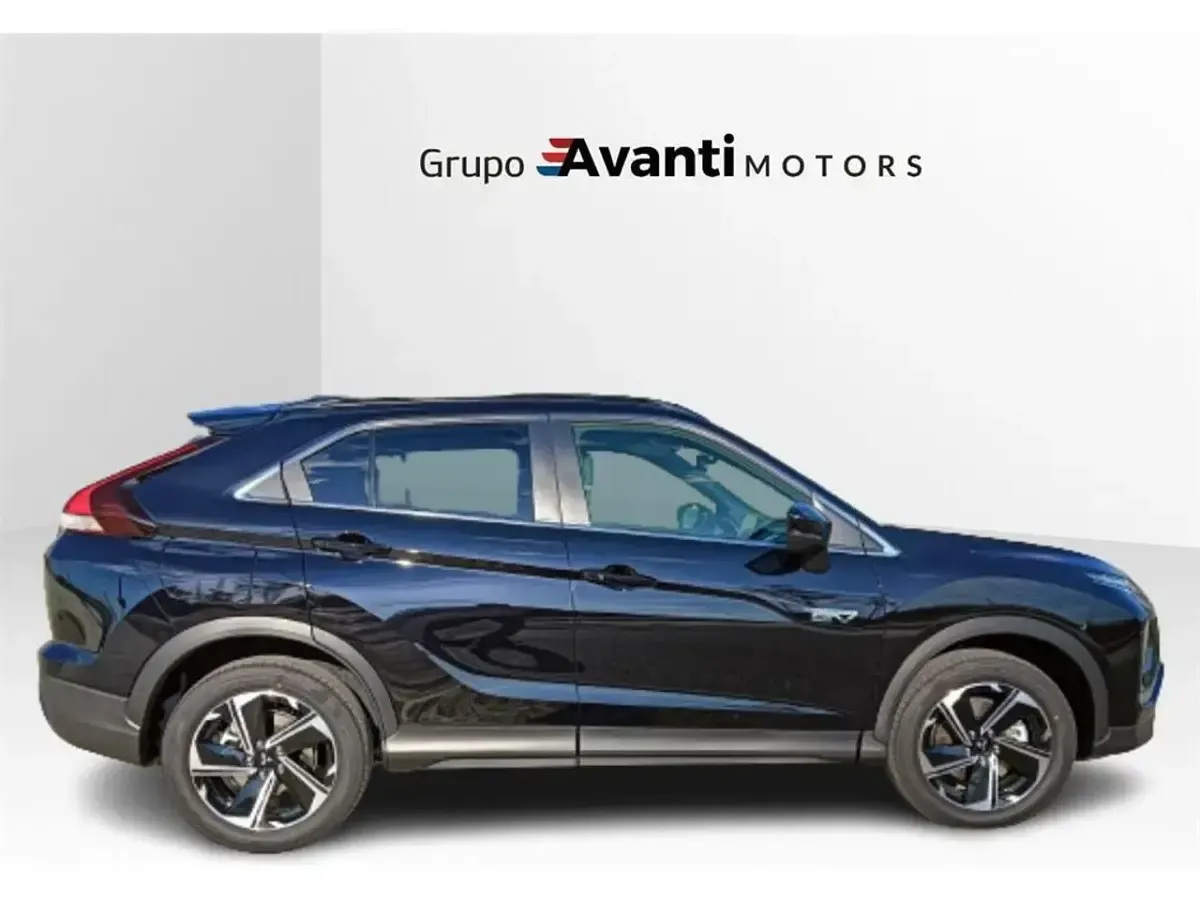 Usado Mitsubishi Eclipse Cross 188 CV (138 kW) 2023 Negro SUV