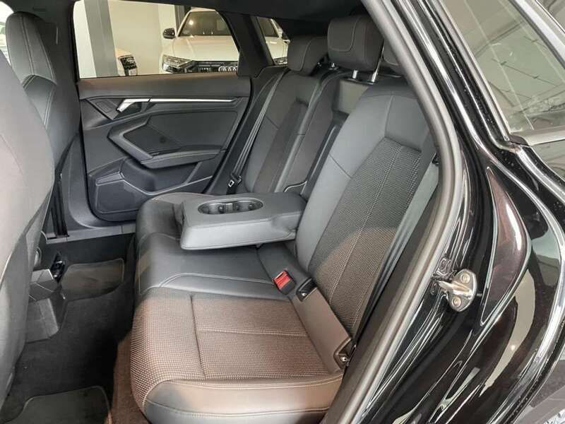 Usado Audi A3 Sportback S-Line 116 CV (85 kW) 2021 Negro Utilitario
