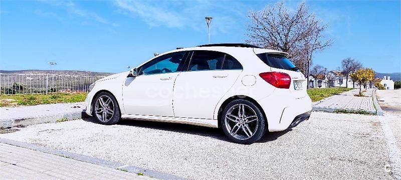 Usado Mercedes A200 AMG line 136 CV (100 kW) 2016 Blanco Berlina