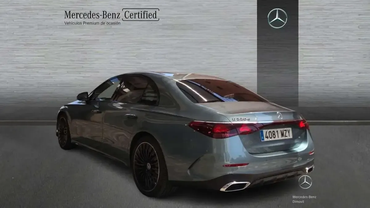 Usado Mercedes E220 197 CV (144 kW) 2025 Verde Berlina