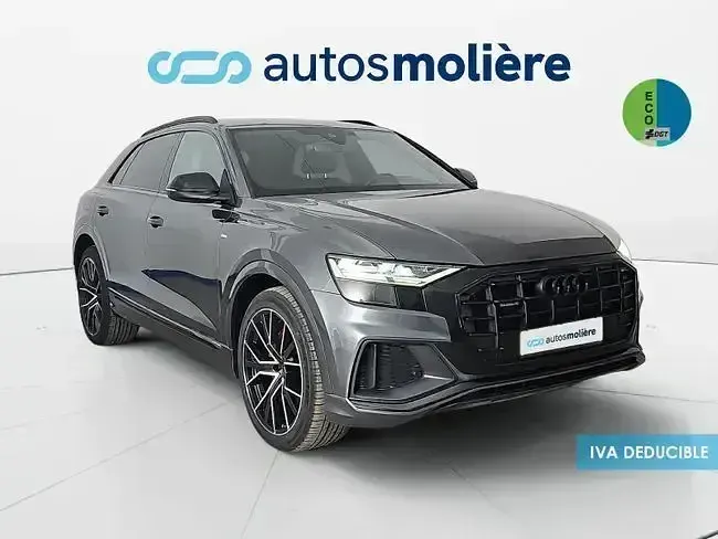 Usado Audi Q8 Ambiente 286 CV (210 kW) 2022 Gris SUV