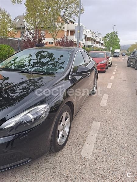 Usado Volvo V40 Momentum 115 CV (84 kW) 2013 Negro Berlina