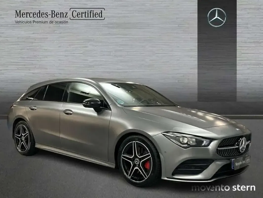 Usado Mercedes CLA200 Shooting Brake 163 CV (119 kW) 2020 Gris / plata Familiar