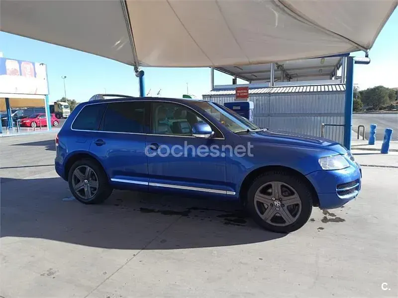 Usado VW Touareg 313 CV (230 kW) 2005 Azul SUV