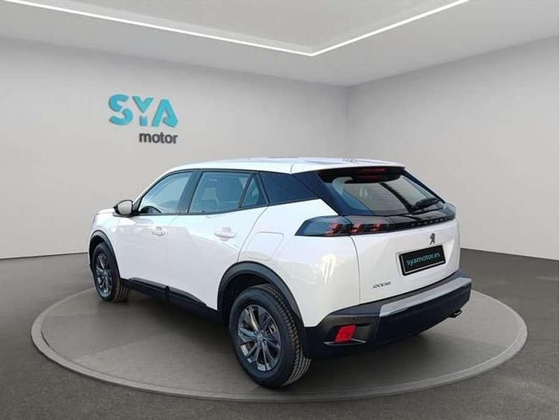 Usado Peugeot 2008 Active 110 CV (80 kW) 2022 Blanco SUV