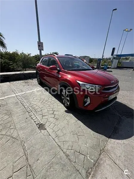 Usado Kia Stonic Plus 84 CV (61 kW) 2022 Rojo SUV