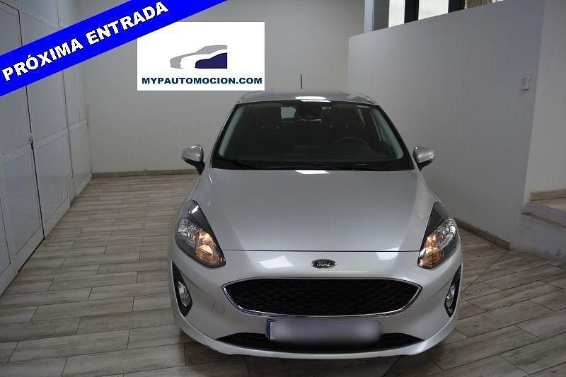 Gris Usado 2021 Ford Fiesta Trend Utilitario | 12.500 € (Precio justo) - Imagen 1/4