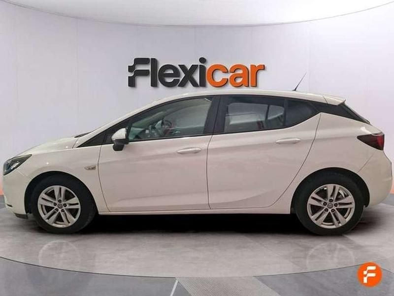 Begagnad Opel Astra Selective 110 HK (80 kW) 2018 Vit Kombi