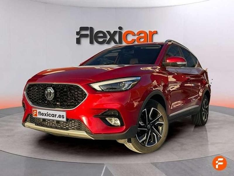 Usado MG ZS Luxury 111 CV (81 kW) 2024 Rojo SUV