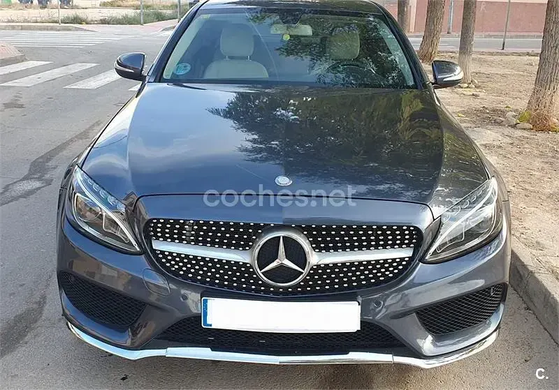 Usado Mercedes C220 170 CV (125 kW) 2014 Gris / plata Berlina