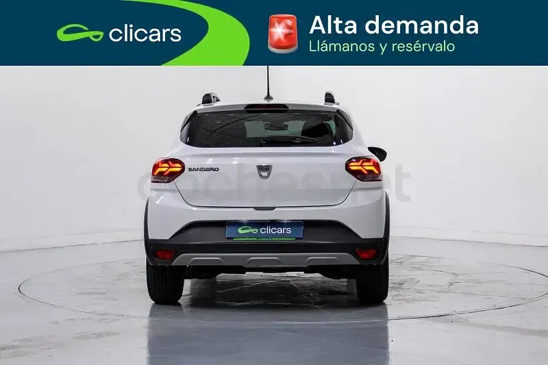 Usado Dacia Sandero Comfort 101 CV (74 kW) 2021 Blanco Berlina