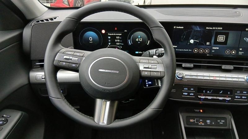 Usado Hyundai Kona Blackline 150 kW (204 CV) 2025 Azul meta (techo negro) SUV