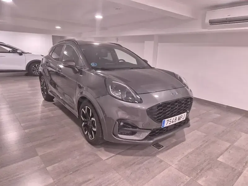 Usado Ford Puma ST-Line X 125 CV (91 kW) 2024 Gris / plata SUV