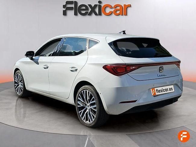 Usado Seat Leon XCELLENCE 150 CV (110 kW) 2020 Blanco Berlina