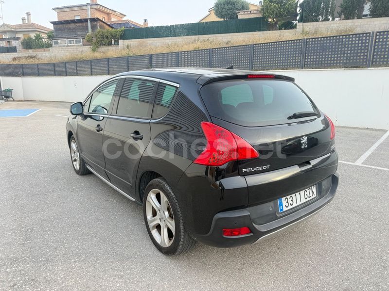 Usado Peugeot 3008 Business-Line 112 CV (82 kW) 2010 Azul Berlina