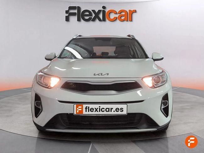 Usado Kia Stonic 79 CV (58 kW) 2025 Blanco SUV