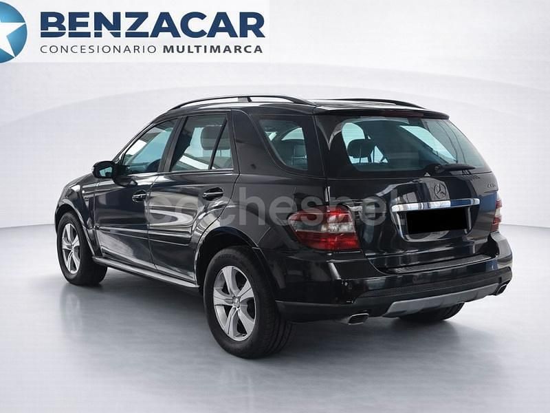 Usado Mercedes ML320 224 CV (164 kW) 2008 Azul SUV