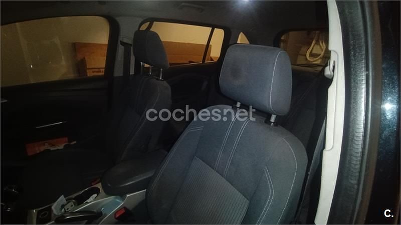 Usado Ford Grand C-Max Titanium 140 CV (102 kW) 2011 Negro Monovolumen
