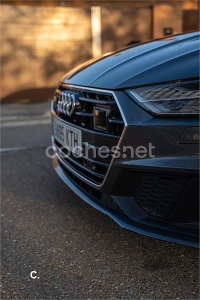 Usado Audi A7 Ambiente 286 CV (210 kW) 2019 Gris / plata Berlina