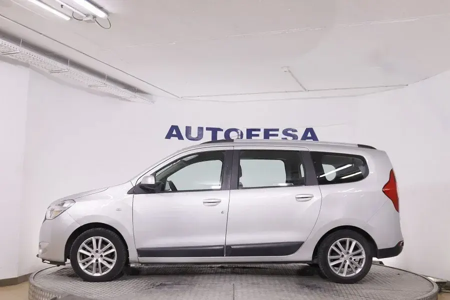 Usado Dacia Lodgy Lauréate 115 CV (84 kW) 2017 Plata Monovolumen