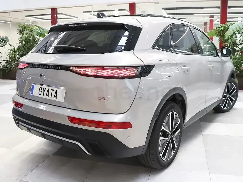 Nuevo DS Automobiles DS7 Crossback 130 CV (95 kW) 2026 Blanco SUV