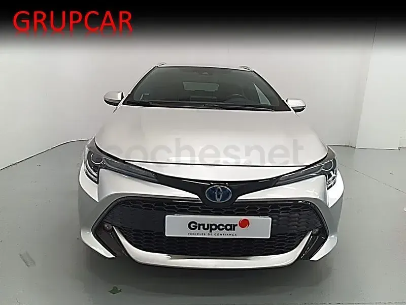 Usado Toyota Corolla Sport 180 CV (132 kW) 2021 Gris / plata Familiar