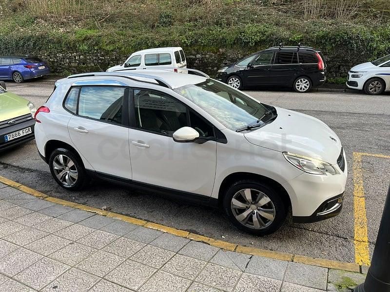 Usado Peugeot 2008 Active 92 CV (67 kW) 2014 Blanco SUV