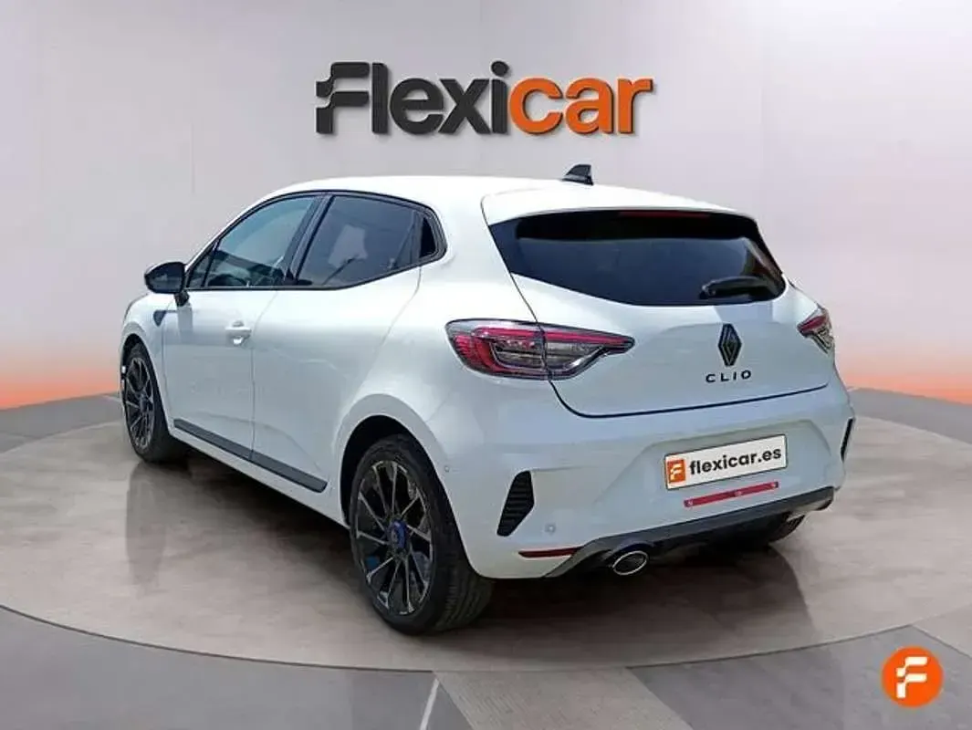 Usado Renault Clio Esprit Alpine 91 CV (66 kW) 2024 Blanco Utilitario