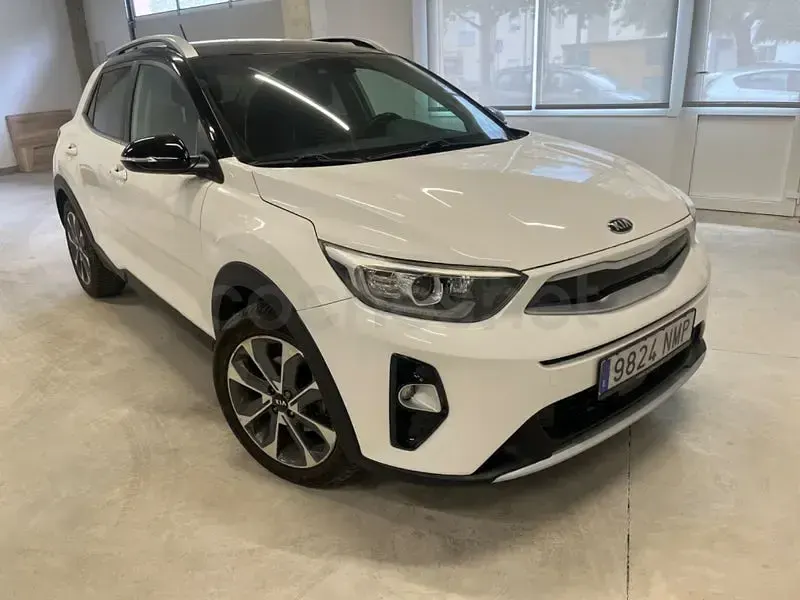 Usado Kia Stonic 110 CV (80 kW) 2018 Blanco SUV