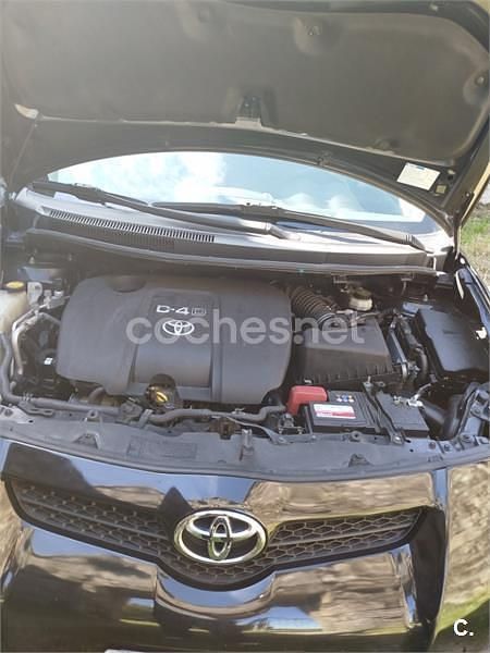 Negro Usado 2008 Toyota Auris Berlina | 3000 € (Un poco caro) - Imagen 1/4