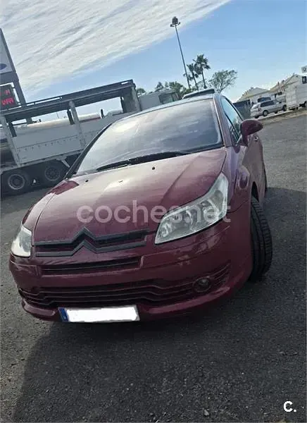 Usado Citroën C4 VTR Sport 110 CV (80 kW) 2004 Rojo Berlina