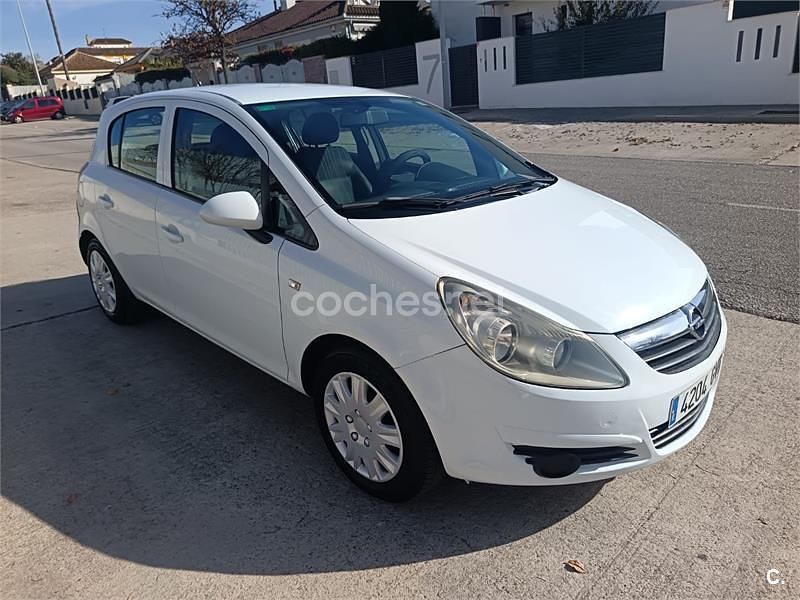 Usado Opel Corsa Essentia 75 CV (55 kW) 2010 Blanco Berlina