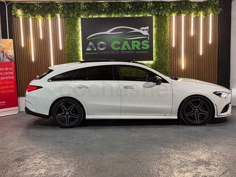 Usado Mercedes CLA200 Shooting Brake 150 CV (110 kW) 2020 Blanco Familiar