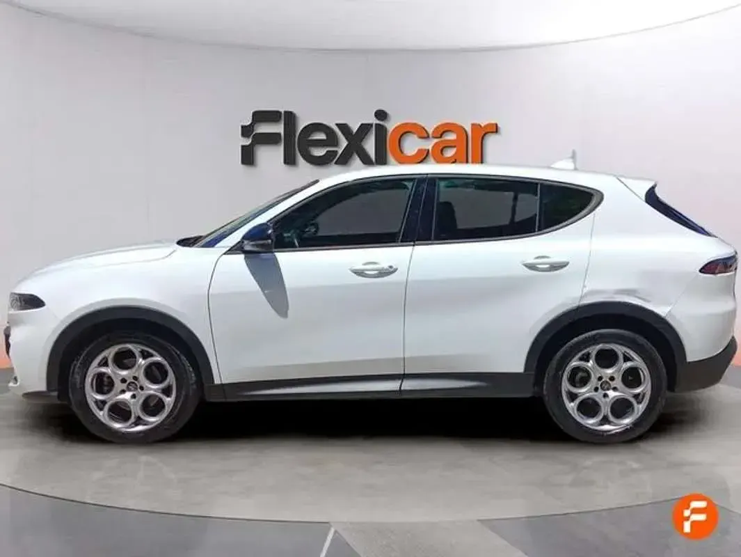 Usado Alfa Romeo Tonale Sprint 131 CV (96 kW) 2023 Blanco SUV