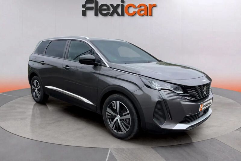 Gris Usado 2024 Peugeot 5008 Allure Monovolumen | 26.390 € (Precio justo) - Imagen 1/4