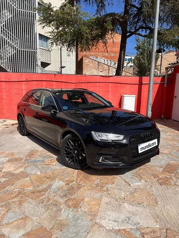 Usado Audi A4 192 CV (141 kW) 2018 Negro Familiar