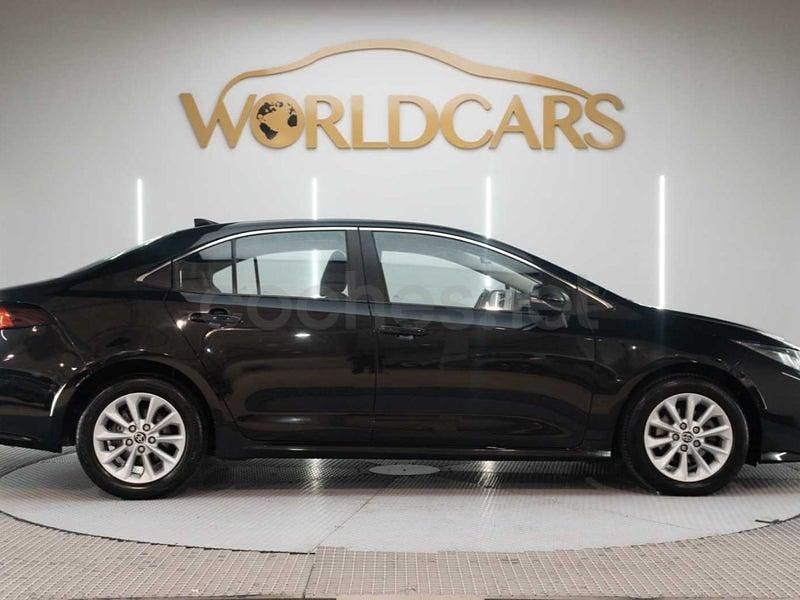 Usado Toyota Corolla Active 122 CV (89 kW) 2023 Negro Berlina