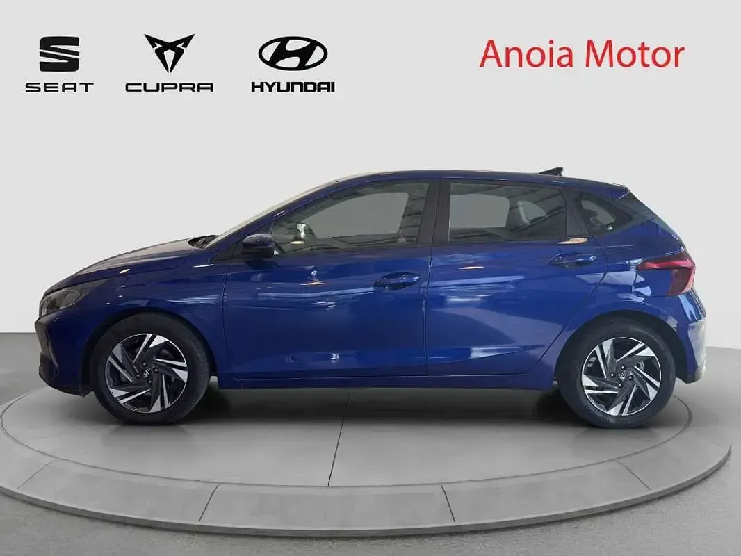 Usado Hyundai i20 101 CV (74 kW) 2022 Azul Utilitario