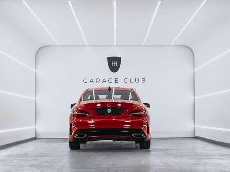 Usado Mercedes CLA180 AMG line 122 CV (89 kW) 2018 Rojo Berlina