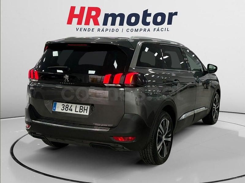 Usado Peugeot 5008 Allure 131 CV (96 kW) 2019 Gris / plata SUV