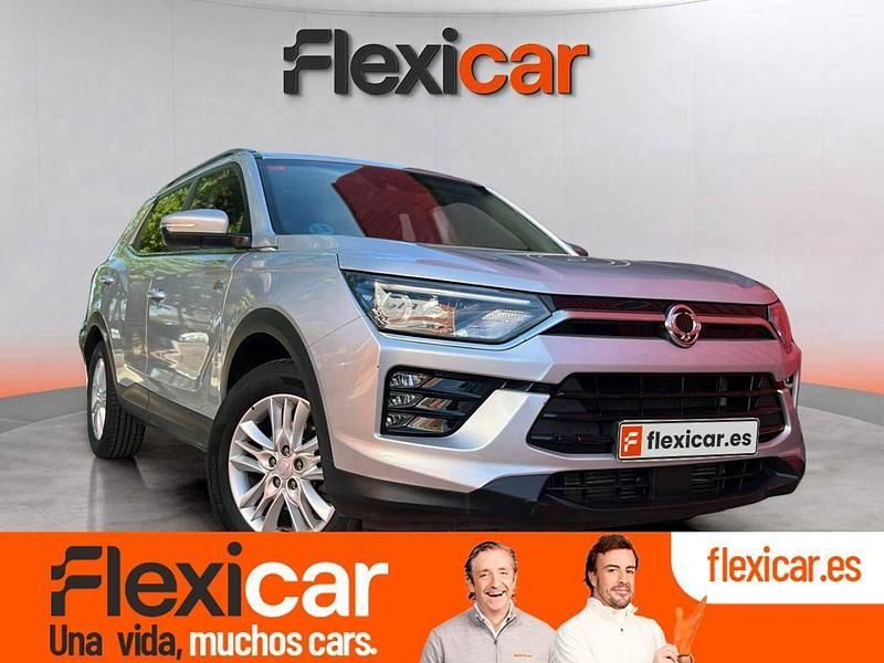 Gris Usado 2021 Ssangyong (KGM) Korando SUV | 16.590 € (Precio justo) - Imagen 1/4