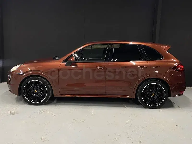 Usado Porsche Cayenne 245 CV (180 kW) 2012 Granate SUV