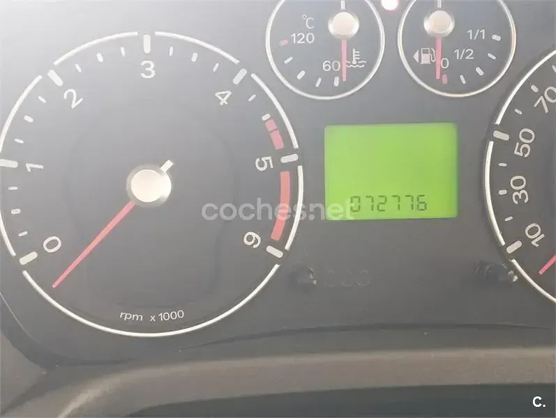 Usado Ford Fiesta Trend 68 CV (50 kW) 2006 Verde Utilitario