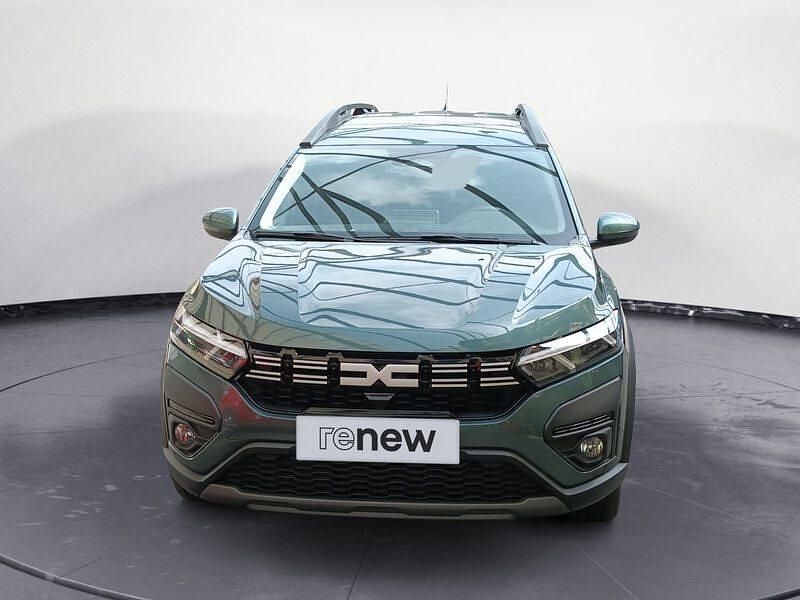 Käytetty Dacia Jogger Expression 140 HP (102 kW) 2025 Vihreä Tila-auto