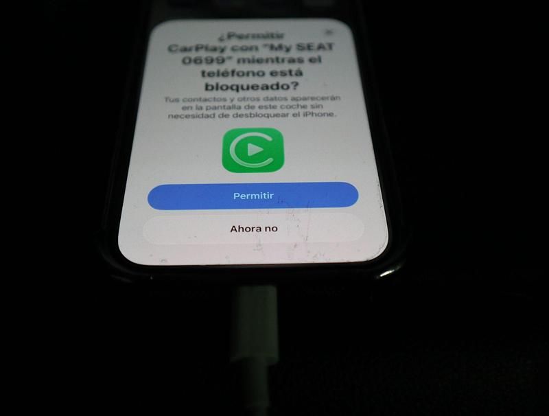 Usado Seat Arona Style 110 CV (80 kW) 2024 Gris SUV