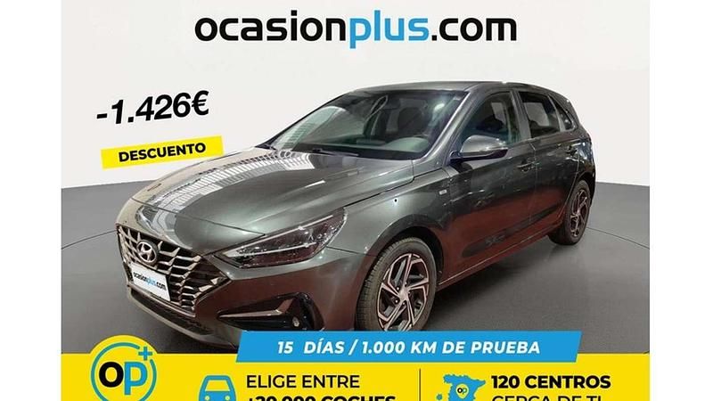 Usado Hyundai i30 120 CV (88 kW) 2022 Blanco Utilitario