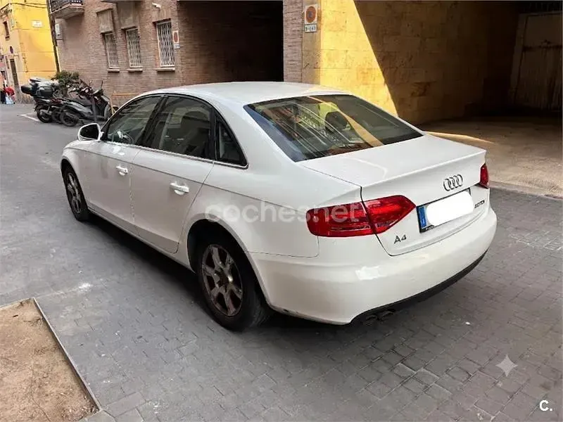 Usado Audi A4 143 CV (105 kW) 2008 Blanco Berlina