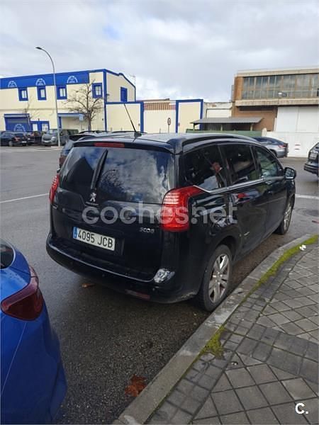 Negro Usado 2015 Peugeot 5008 Allure Monovolumen | 8500 € (Precio justo) - Imagen 1/4