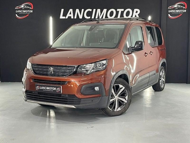 Usado Peugeot Rifter GT 100 CV (73 kW) 2021 Naranja Monovolumen