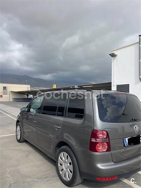 Marrón Usado 2009 VW Touran Edition Monovolumen | 6950 € (Precio justo) - Imagen 1/2
